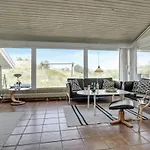Amazing Home In Blokhus With Sauna 別荘