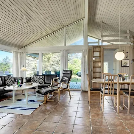 別荘 Amazing Home In Blokhus With Sauna ブロックフス