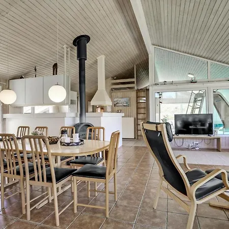 Holiday home Awesome In With Wifi